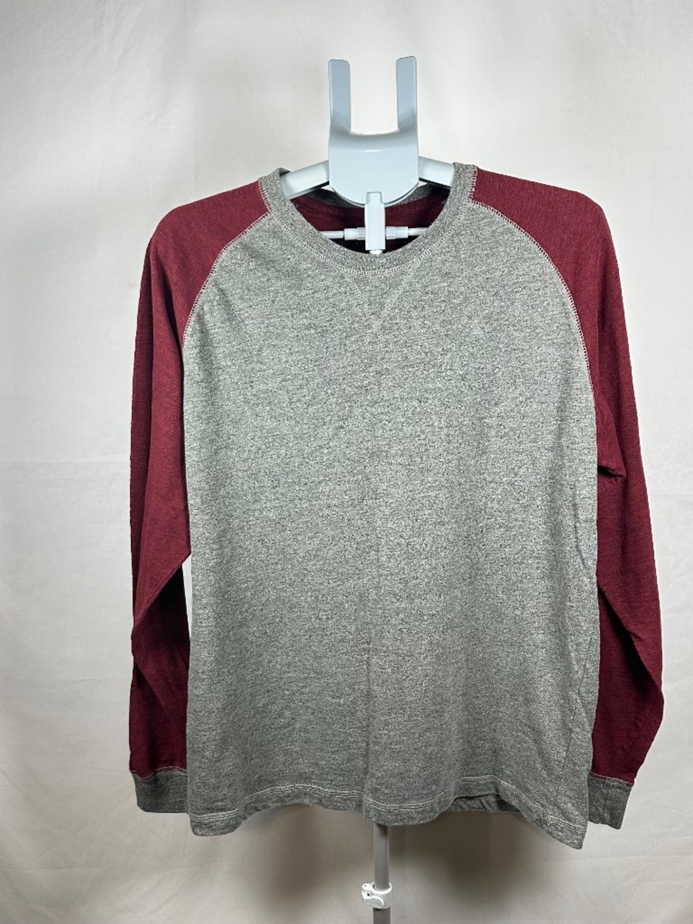Men's Red Head Bass Pro Shop Long Sleeve Gray Red Size Large Round Neck